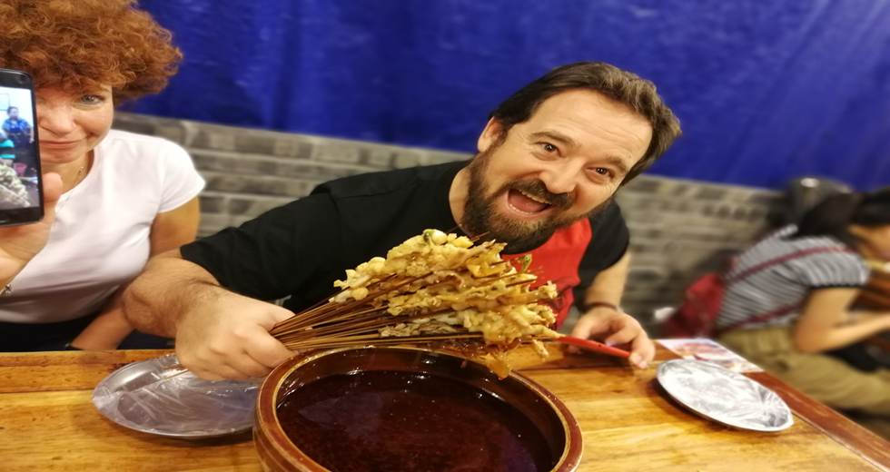 Foodie Tour By Tuktuk In The Evening