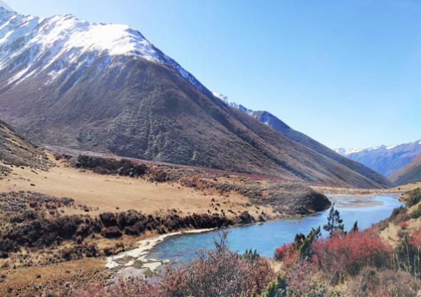 Minya Konka Classical Trekking 7 Days